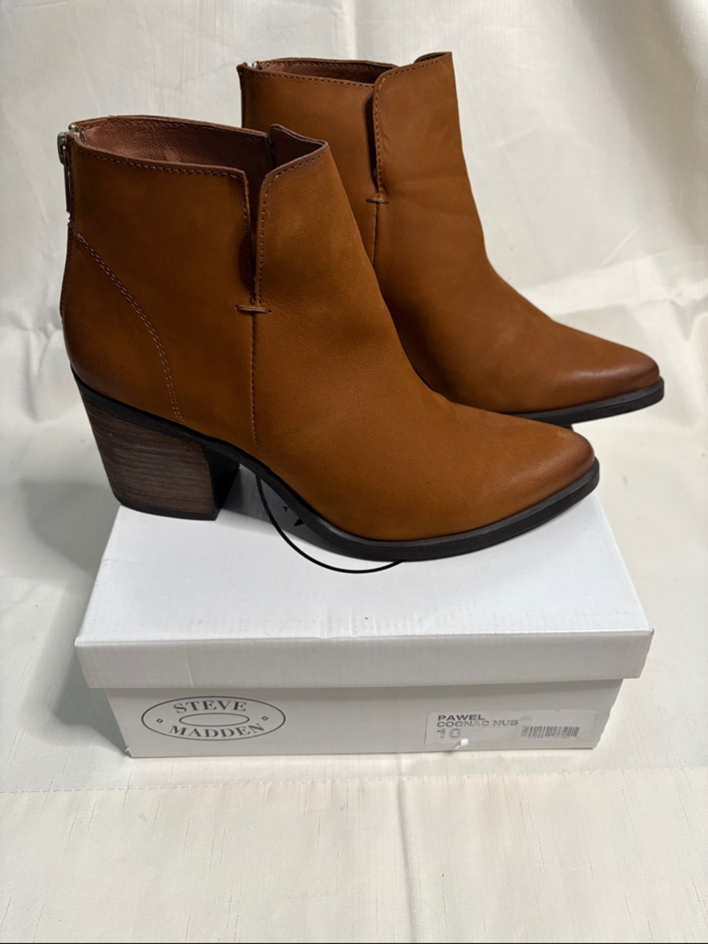 Steve Madden Pawel Cognac Leather Ankle Booties